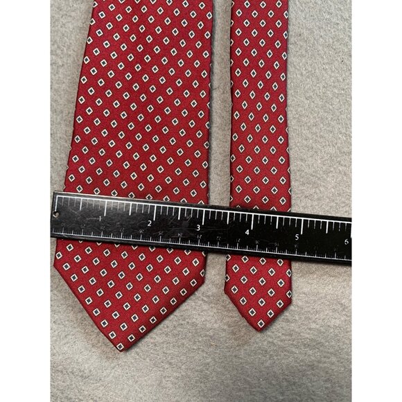 John Henry Mens Red Silk Tie Geometric Diamond Pattern Silk Necktie - Picture 2 of 5